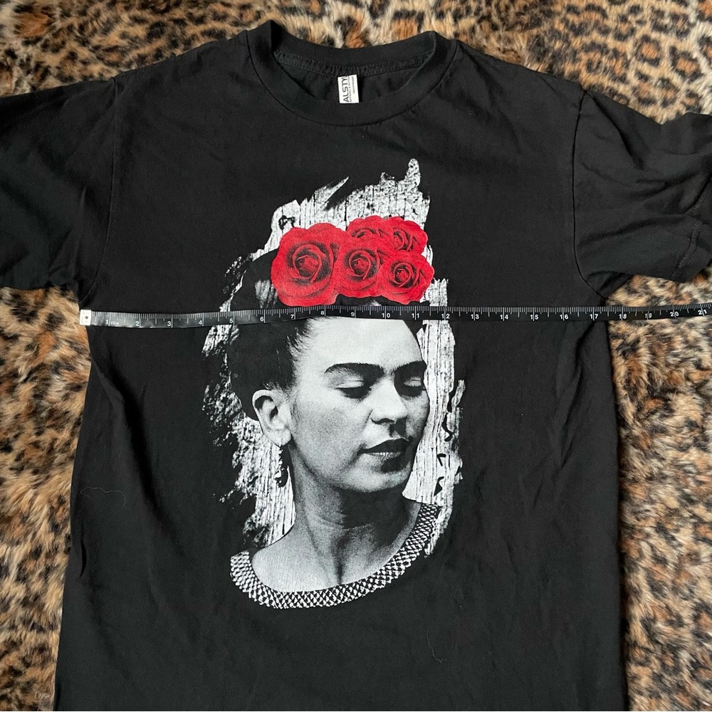 Frida Kahlo Roses Print shirt small - Picture 2 of 8